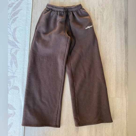 Edikted Pants - Brown Edikted Sweatpants